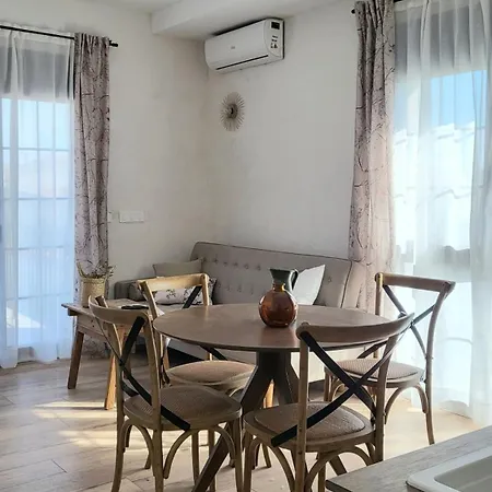 La Casa Nido Apartment *